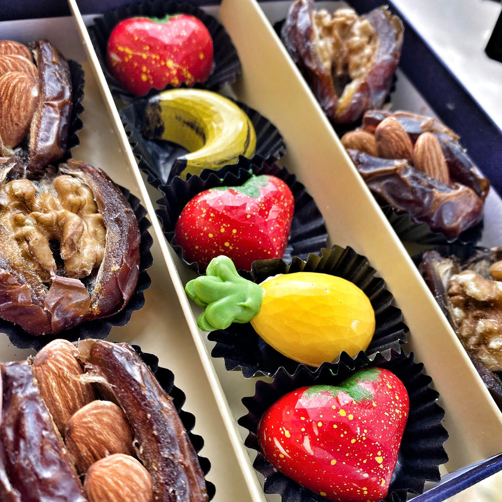 The Tropical Fruit Giftbox [EXCLUSIVE]
